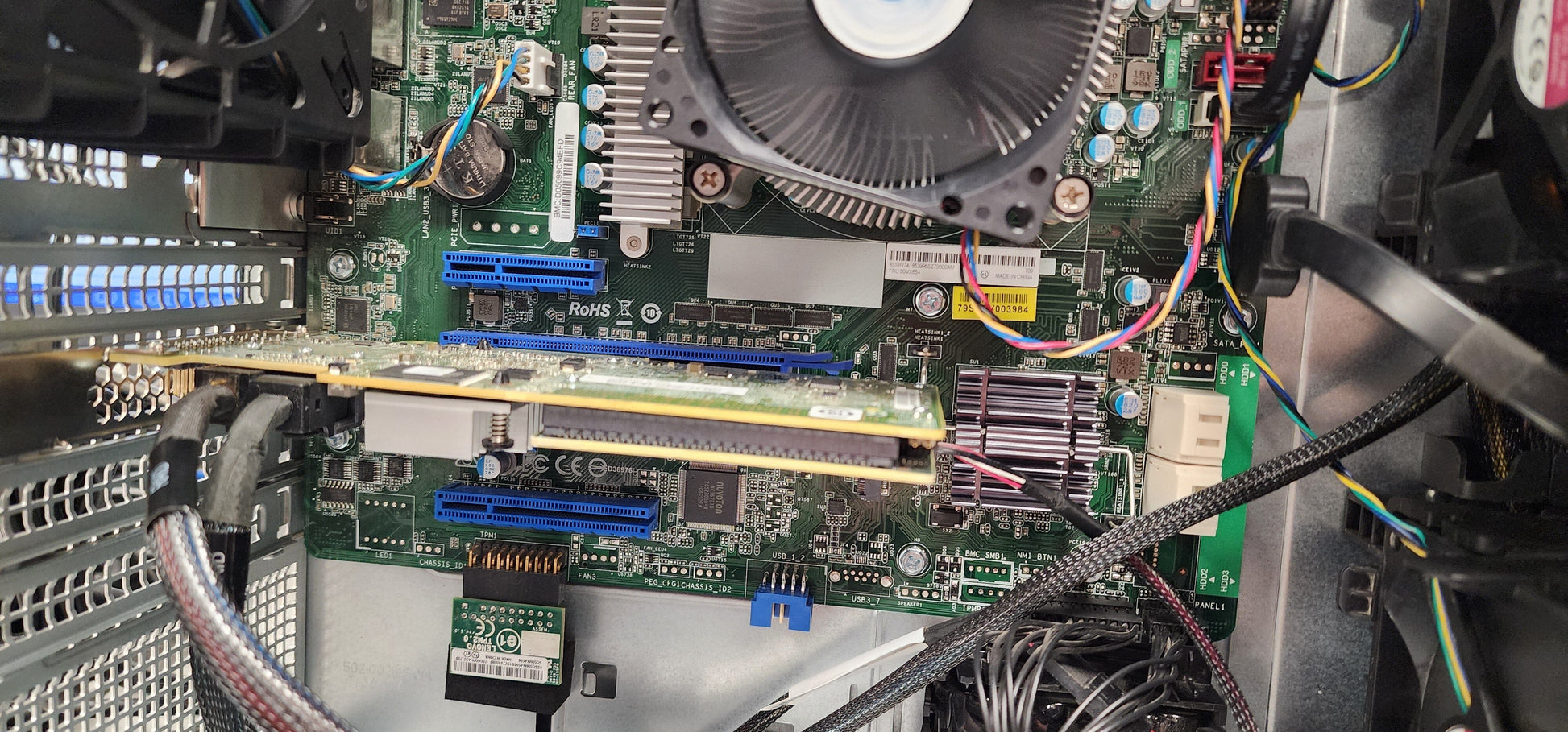 Lenovo TS460 Intel Xeon E3-1230 v5 32GB DDR4 Raid 720i Server Lenovo 