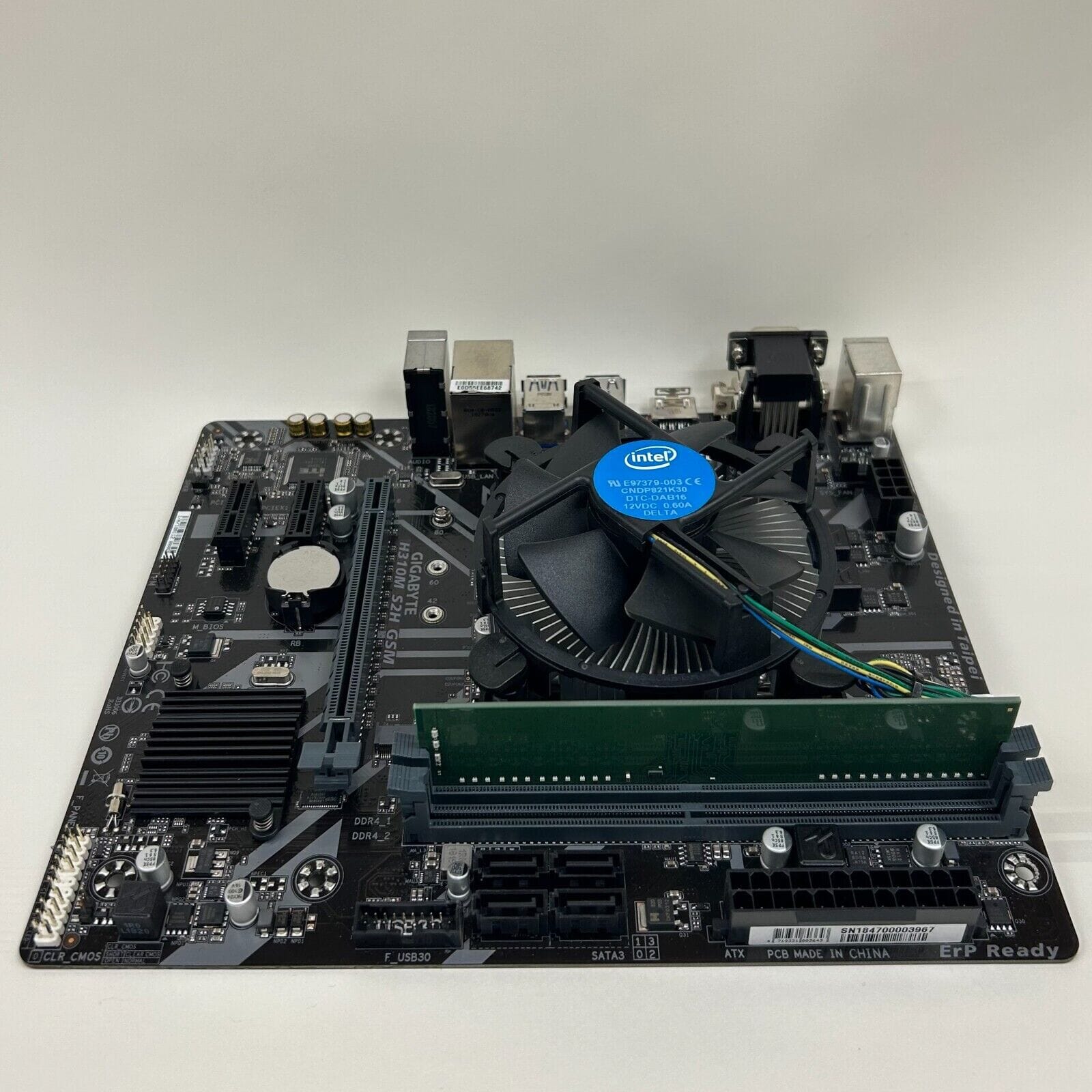 Gigabyte M-ATX motherboard with Intel Core i3 8100 CPU and 8GB DDR4 RAM- USED Motherboard Gigabyte 